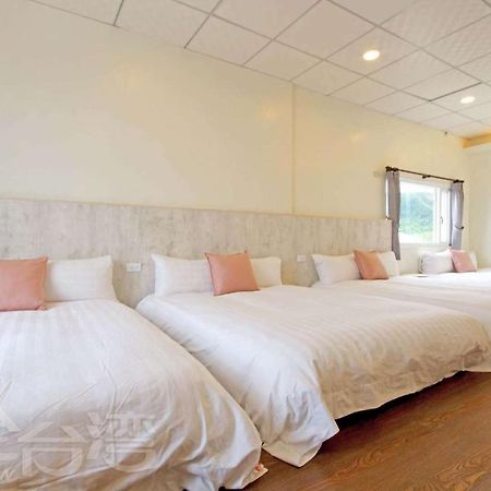 Lu Dao Homestay Lyudao Bagian luar foto